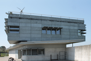  Die Betriebszentrale des Rheinpolders Söllingen-Greffern wurde als eines der ersten Gebäude mit einer feuerverzinkten VHF-Stahlfassade realisiert. 