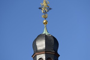  Die Kirchturmspitze der Lutherkirche in Pirmasens ist eine Referenz für Schmidts sakrale Kirchenkunst. 