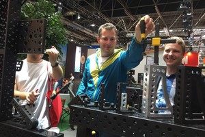  Neueste Technik zum Ausprobieren lockt die Fachbesucher an den Messestand von Bernd Siegmund. 