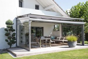  Beim Bau von Sommergärten kooperiert Lüchinger mit dem Systempartner Solarlux.  