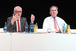  Dr. Eckhard Keill (l.) und Finanzchef Michael Stangnier berichteten über die Entwicklung der internationalen Marktsituation. 