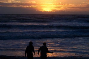  Sonntenuntergang über der Nordsee bei Hvide Sande. 