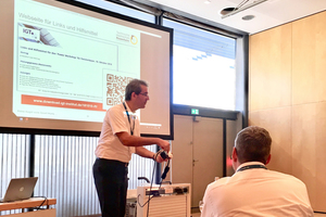  Prof. Dr. Martin Krödel demonstrierte im Powerworkshop Smart-Home-Anwendungen. 