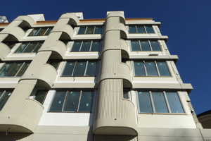  In Zürich wurden bereits Vakuum-Isoliergläser in einem Wohnungsbau eingebaut. Entworfen haben das Gebäude Schwarz Architekten. 