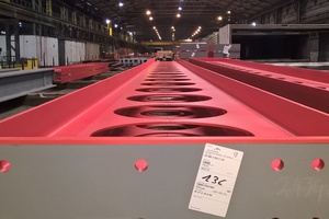  Thermomechanically rolled steel grades are marked M: The photo shows S355J2 + M profiles. 
