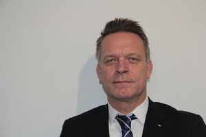  Thomas R. May, Leiter Produktmanagement Schüco Stahlsysteme Jansen. 