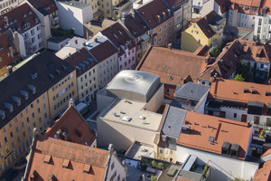  80 Jahre nach der Zerstörung der Jugendstil-Synagoge durch die Nationalsozialisten wurde im Februar die neue Synagoge im Regensburger Stadtzentrum eröffnet. 