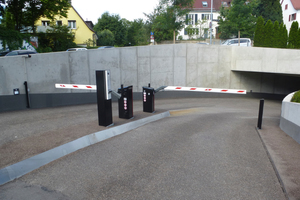  Eine Schließzeit von acht Sekunden garantiert, dass nur ein einzelnes Automobil durch die geöffnete Schranke durchfährt. 