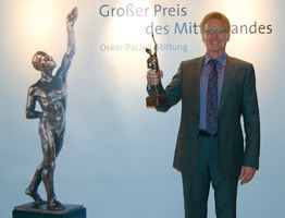  Strahlender Gewinner: Solarlux-Chef Herbert Holtgreife 