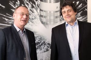  v.l.: Volker Krink und Dr. Jörg Eßmann. 