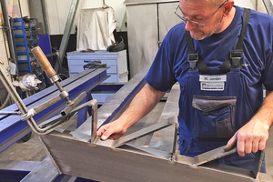  Die beiden internen Prüfer bei Metallbau Langenhan wurden vorab zum Schweißfachmann ausgebildet. 