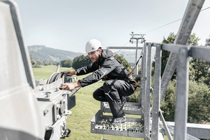  Die „Bodyforce“ Regenjacke von Kübler ist leicht, bequem und wasserabweisend. Sie kann aber nicht gegen Dauerregen schützen.  