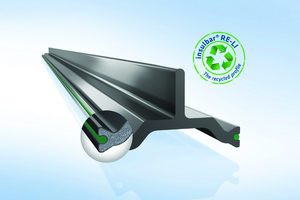  insulbar RE-Lbesteht aus 100% sortenreinem Recycling-Polyamid, das in einem speziellen Fertigungsverfahren geschäumt wird und so den Lambda-Wert deutlich verbessert. 