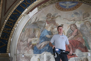  Geschäftsführer Jens Ludwig hat bereits bei mehreren historischen Sanierungen gute Arbeit gezeigt. So auch beim Stadtschloss Weimar. 