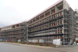  <div class="bildtext">Neumayr High-Tech-Fassaden aus Eggenfelden führt die Hybrid-Fassade aus, das Auftragsvolumen beträgt 6,5 Mio. Euro.</div> 