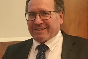  Harald Schinnerl, Kommerzialrat und Bundesinnungsmeister. 