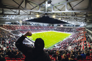  Rund 35.000 Zuschauern bietet das Europa-Park Stadion in Freiburg Platz. 