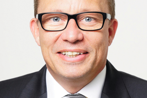  <div class="bildtext">Markus Beck, Geschäftsführer von Hewe Glas- und Metallbau in Lahr.</div> 