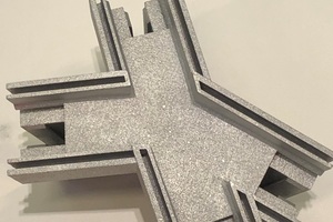  Der Fassadenknoten aus dem 3D-Drucker ist in Stahl, Alu und Edelstahl lieferbar. 