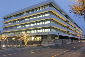  Die Fassade des Uhrenherstellers Patek Philippe in Genf. 