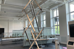  In der Brückenausstellung im ­Deutschen Museum zu sehen: Der 150 kg schwere Tensegrity-Turm. 