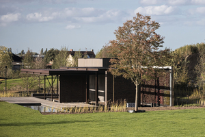  Beim Spaziergang durch den Park wirken die Exponate für Outdoor-Living authentischer als dies in Räumlichkeiten eines Showrooms möglich wäre. 