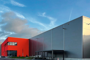  Die neue Produktionshalle hat eine Fläche von ca. 7.500 m². 