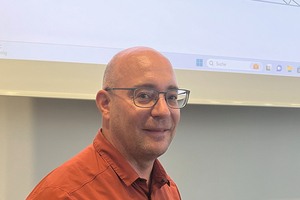  Andrej Binz von Methabau hat live vorgeführt, welche Vorteile die BIM-Arbeitsweise für den Stahl- und Metallbau beim Bau einer Halle hat. 