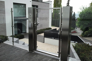  Wolfram Uhe ist auf anspruchsvolle Glas-Metall-Konstruktionen spezialisiert wie diesem Eingang anzusehen ist. 
