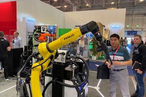  Cobotanlagen werden mit Robotern von diversen Herstellern u.a. Fanuc angeboten. 