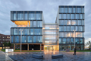  Das TyssenKrupp Quartier in Essen war das bisher größte Fassadenprojekt für Lansing. 