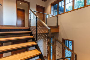  Insgesamt hat Metallbauer Markus Ruf fünf Stahltreppen für das ­Einfamilienhaus gebaut. 
