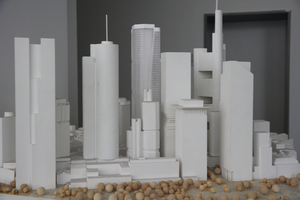  Ein städtebauliches Modell des Quartiers; die Hochäuser stehen tatsächlich so nah beieinander. 