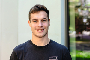  Tim Unternährer ist neben dem Studium bei Matter Metallbau in Luzern angestellt. 
