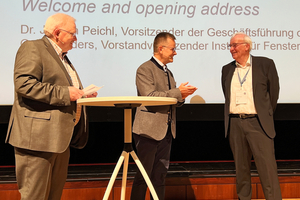 v.l. Oskar Anders, Vorstandsvorsitzender, und Dr. Jochen Peichl, Geschäftsführer, begrüßen Prof. Dr.-Ing. Winfried Heusler als kommissarische Leitung des Instituts. 