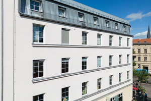  Nach der Instandsetzung sorgen heroal Systemlösungen am Unternehmenssitz der PWG für eine effiziente Beschattung.  