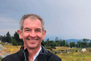  Michael Jäger, Zaunbauer, Vorstandsmitglied der Gütegemeinschaft Metallzauntechnik und Vorsitzender des dortigen Güteausschusses. 