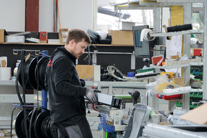  Immer mehr Metallbauer legen auf ergonomische Arbeitsplätze Wert. 