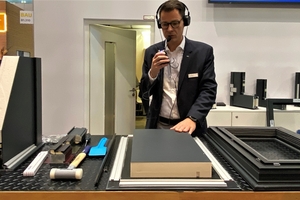  Am Messestand von heroal konnten sich Fachbesucher die vereinfachten Schritte bei der Montage der Systembauteile zeigen lassen. 