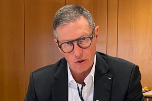  Hans Seel leitet den Vertrieb Metallbau in Deutschland. 