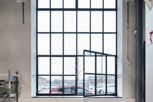  Fehlende oder irreparabel schadhafte Fenster wurden mit Janisol Arte 2.0 erneuert. 