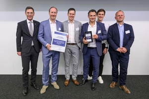  Preisträger Infrastruktur v.l.: Günther Dorrer (MCE), Martin Grassl (Ingenieurbüro Grassl), Johannes Eitelberger, Sascha Grubmüller und und Valentin Jagsch (MCE), Guido Herbrand (Ingenieurbüro Grassl). 