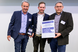  Anerkennung ‚Leichtigkeit mit Stahl‘ v.l.n.r.: Franz Reith (Metallica Stahl- und Fassadentechnik), Benjamin Werner und Manfred Weissenbach (Herbrich Consult ZT). 