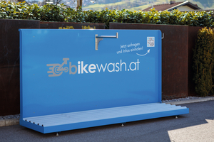  Ein neues Trendprodukt: eine Fahrradwaschanlage. 