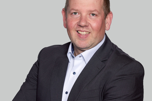  Rene Kring von Cloos. 