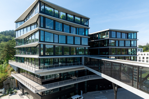  Die Brücke wurde aus zweifach Isolierglas ausgeführt: VSG/TVG und ESH-H. 