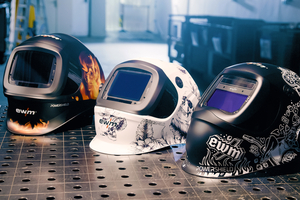  Die Powershield-Guardia-Helme gibt es in drei limitierten Modellen.  