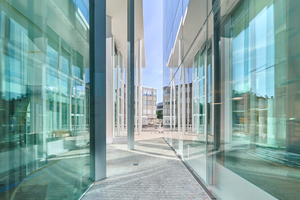  Die verbesserte Tageslichtnutzung gehört zur Einführung eines nachhaltigen Energiemanagements, das auch für den Bestandsbau angewendet wurde. 