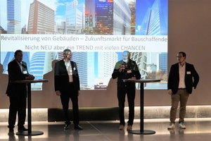  Im Plenum, moderiert von Vorstand Thomas Lauritzen (3.v.l.), konnten die Teilnehmenden ihre Fragen zur Kooperation mit dem A|U|F klären. 