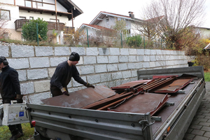  Die zerkleinerten Stahlbleche werdend über den Stahlhandel dem nachhaltigen Wirtschaftskreislauf wieder zugeführt.  